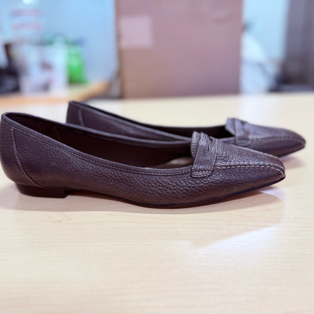Circa Joan & David Classic Brown Leather Pointed-Toe Loafers Size 9.5 - Picture 7 of 11